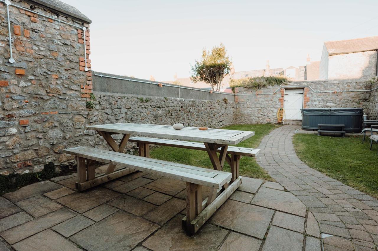 Holiday home No4 Queens Parade Close To South Tenby