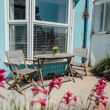 No4 Queens Parade Close To Tenby South Beach Exterior photo